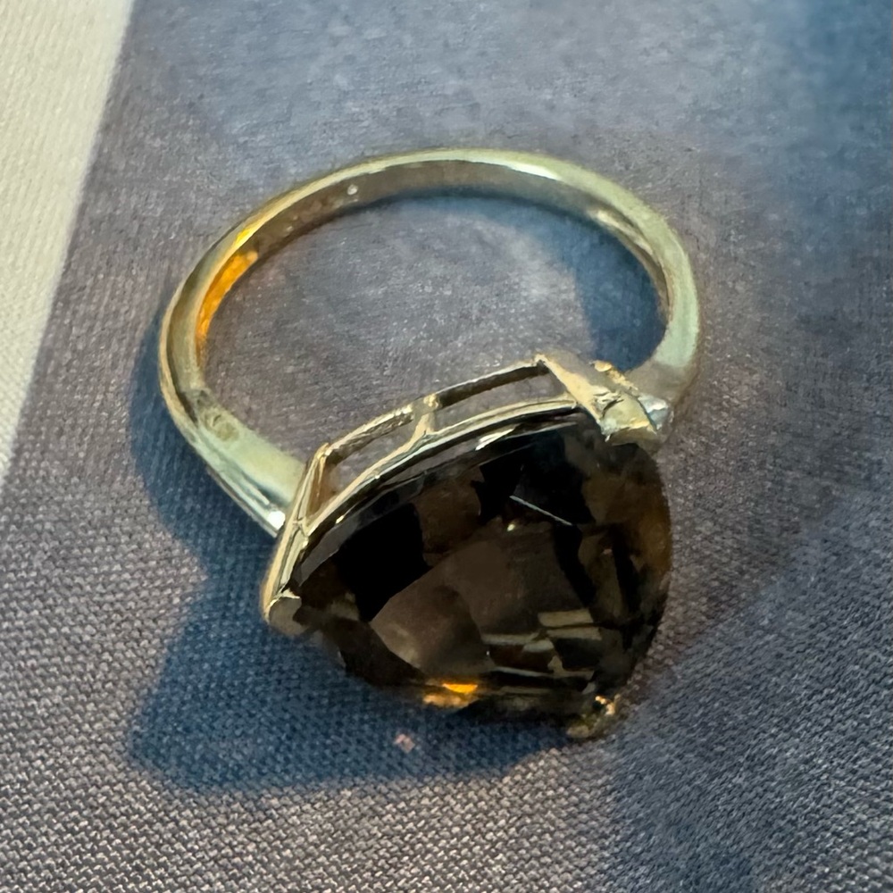 10K Rose Gold Ring - Picture 4 of 10